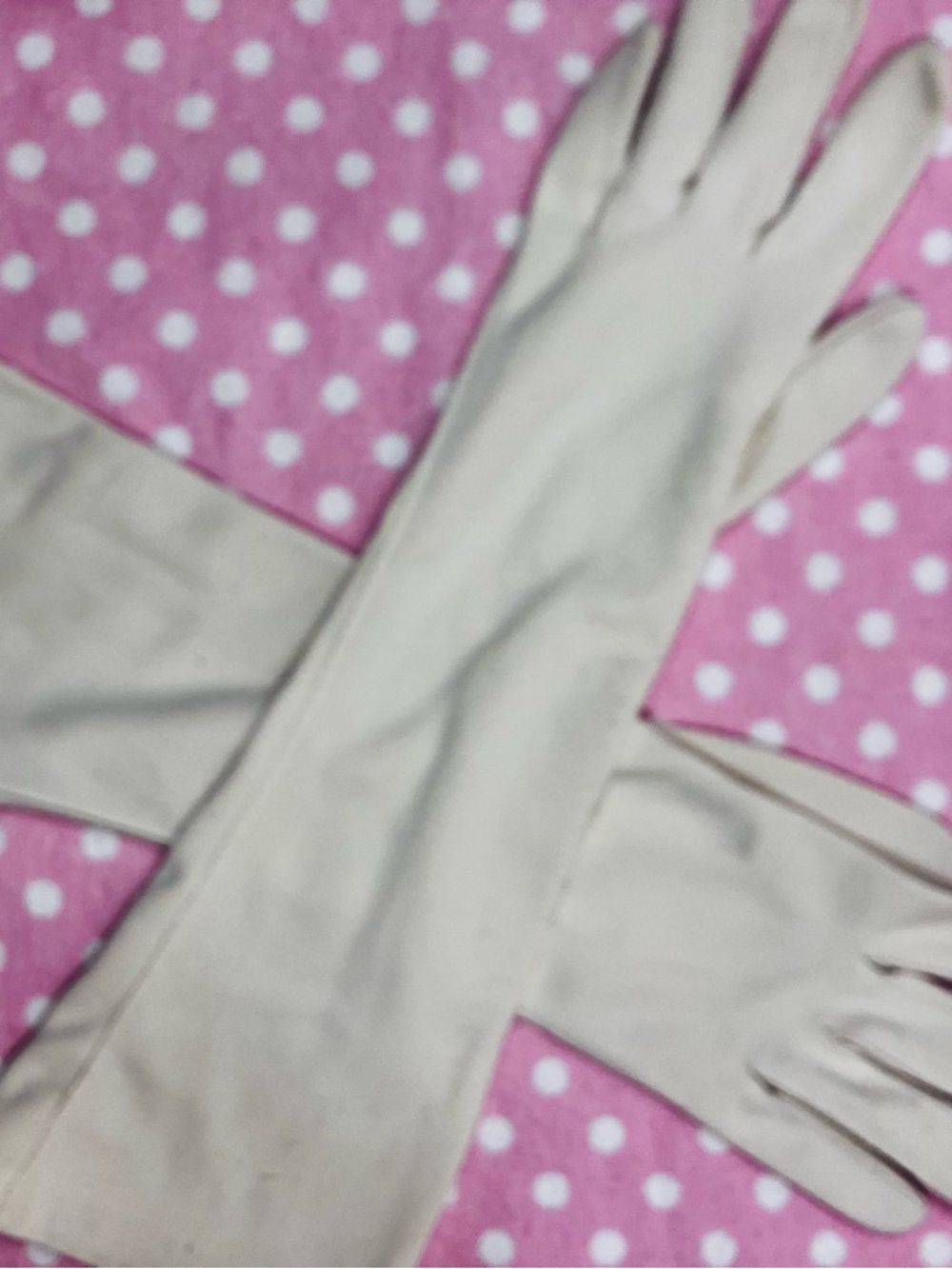 Vintage Ladies Cream Gloves 7 - Picture 3 of 7